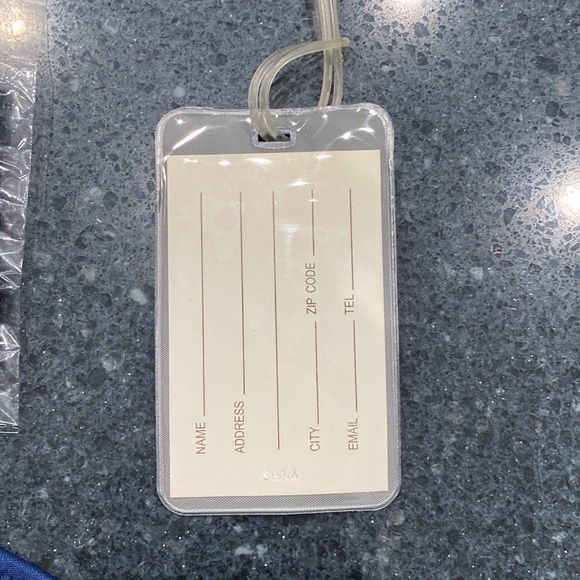 Sigma Chi Fraternity items. 2 face masks (1 unopened) and 1 luggage unused tag. - Picture 4 of 5